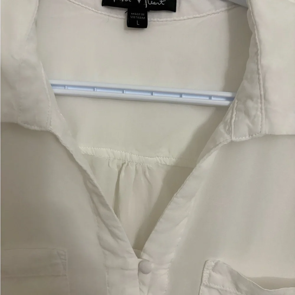 Velvet Heart Cream Blouse - Picture 4 of 5